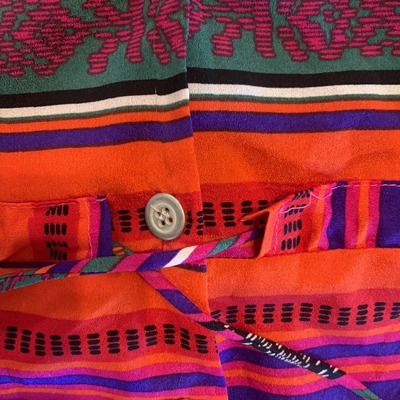 Multi color tunic size small - Picture 4 of 5